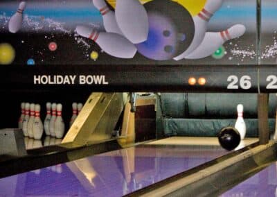 Holiday Bowl | Bowling Fun Center & Sports Bar
