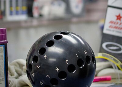 Holiday Bowl | Bowling Fun Center & Sports Bar