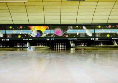 Holiday Bowl | Bowling Fun Center & Sports Bar